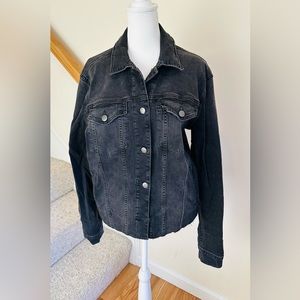 Joe's Jeans Black denim jacket, metal buttons, raw hem. Size medium.